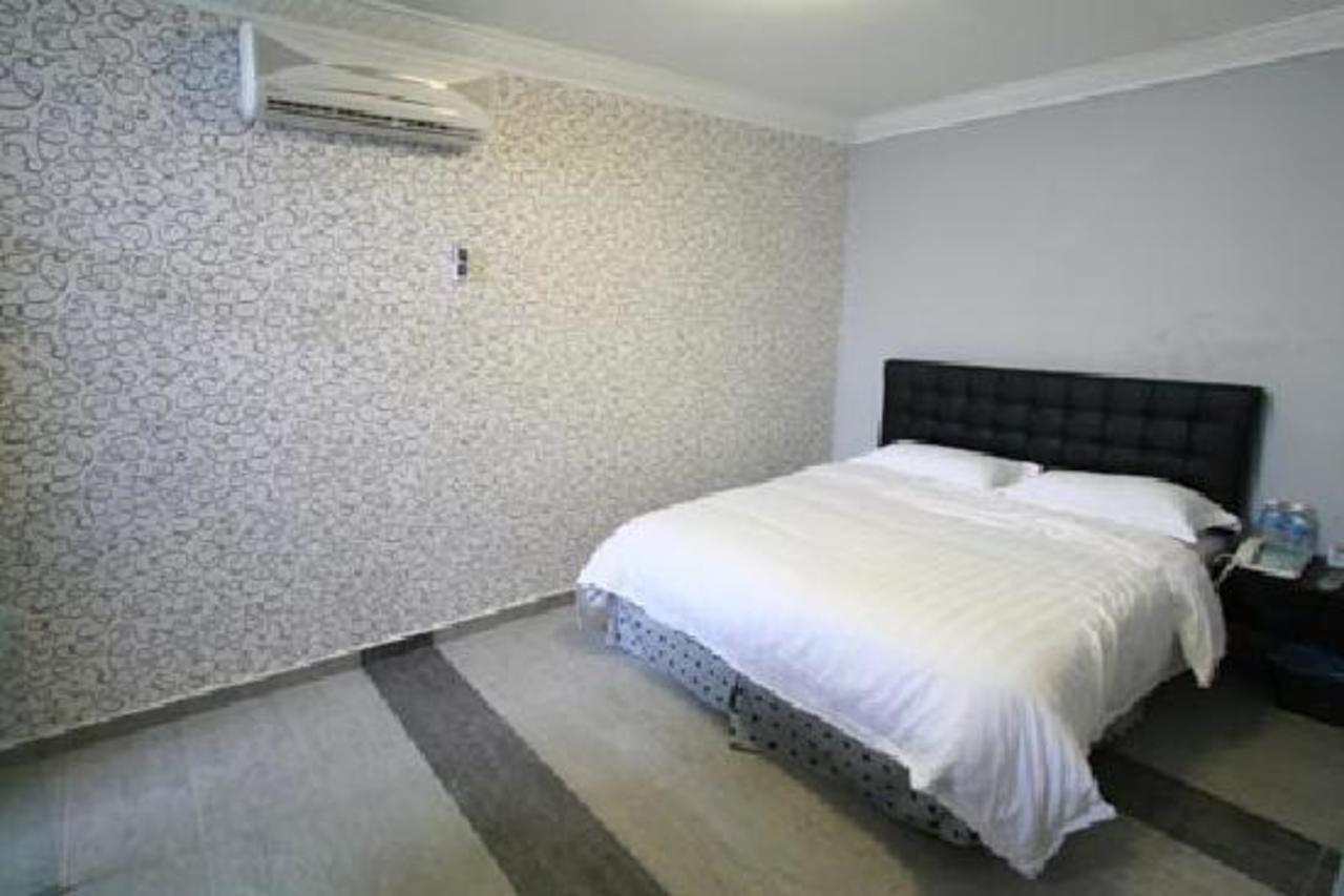 T Hotel Johor Bahru Skudai Zewnętrze zdjęcie